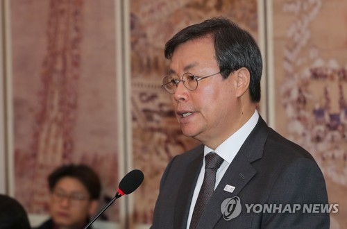 South Korean Sports Minister Do Jong-hwan speaks at a National Assembly meeting on the 2018 PyeongChang Winter Olympics on Jan. 15, 2018. (Yonhap)