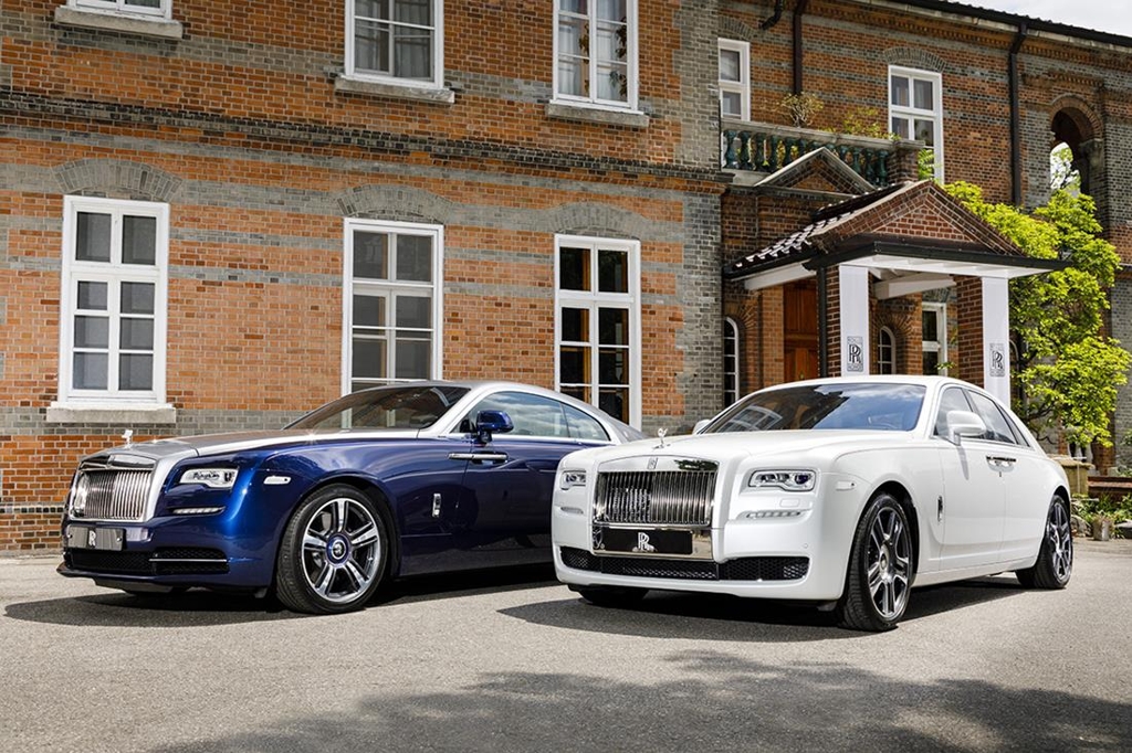 This photo taken at the British Embassy in central Seoul in May shows two Rolls-Royce vehicles -- the Wraith Busan edition (L) and the Ghost Seoul edition. (Yonhap)