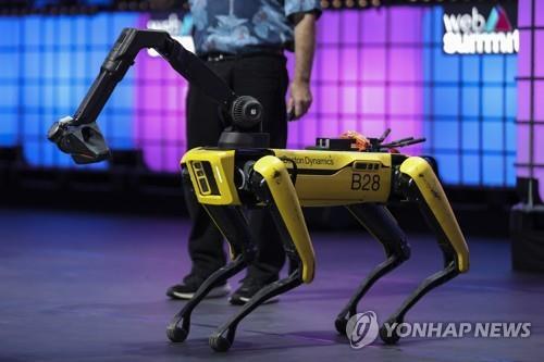 This file photo shows Spot, a maneuverable dog-like robot made by Boston Dynamics. (Yonhap)
