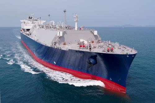 A liquefied natural gas carrier built by Samsung Heavy Industries Co. (PHOTO NOT FOR SALE) (Yonhap) 
