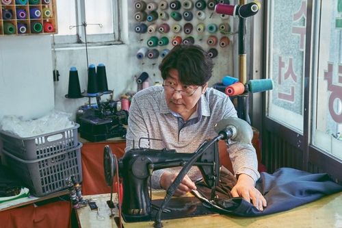 Photo fournie par CJ ENM montrant une scène du film «Broker». (Archivage et revente interdits) (Yonhap)