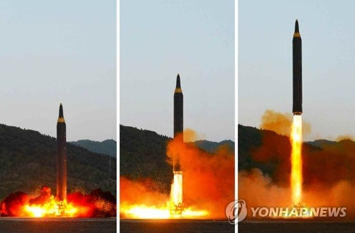 北朝鮮の中距離弾道ミサイル「火星１２」（資料写真）＝（聯合ニュース）
