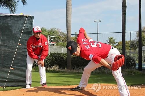 <프로야구>SK 박종훈 언더핸드는 중학시절 '타이어훈련' 때문2