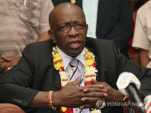 "호텔방서 현금가방"…남아공 월드컵 FIFA 뇌물잔치 '극심' - 2