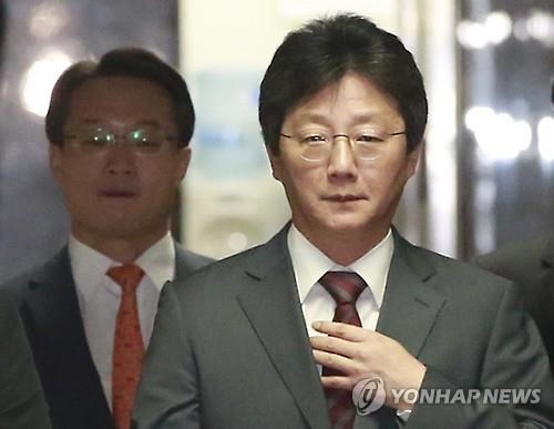 친박 "6일 사퇴 마지노선"…유승민, 마이웨이 '일로매진' - 3
