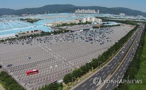 위기맞은 한국 제조업…'내우외환'에 경쟁력 흔들 - 4