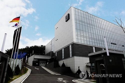 벤츠코리아 1만1천개 부품값 최대 36% 내린다 - 2