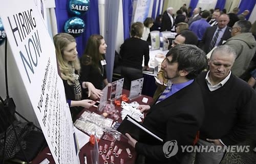 美 새 일자리 증가 기대 이하…고용호조 지속여부 우려 커질듯(종합) - 2