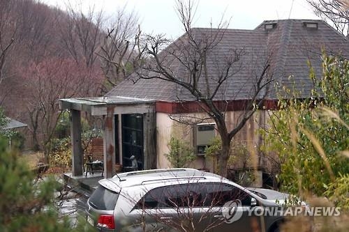 내려놓은 문재인, 양산서 '망중한'…SNS로 근황 전해 - 3