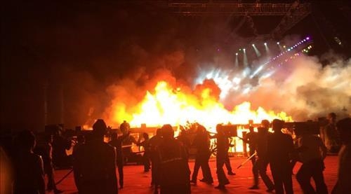 인도 '메이크 인 인디아' 행사장 큰 불…사상자는 없어(종합) - 3