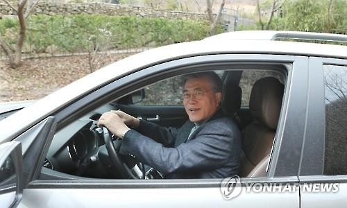 문재인, '친노 좌장' 이해찬 공천 배제에 "할 말 없다"(종합) - 5