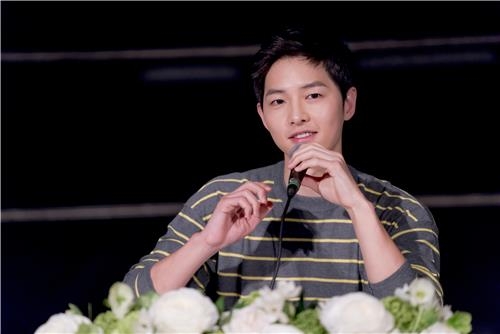 '태양의 후예' 송중기 "연애스타일요? 유시진에게 많이 배웠죠"(종합) - 4