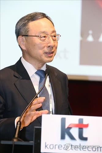 황창규 회장 "시장에서 싸우는 방식 달라졌다" - 2