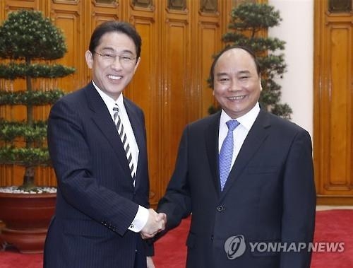 오바마 맞은 베트남 지도부, 일본행…中 견제 '잰걸음' - 2