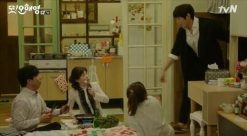 금지옥엽 외동딸의 연애…'치인트' 잡은 '또 오해영'의 감동 - 5
