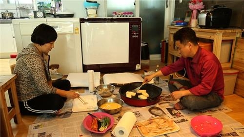 "울고 있나요?"…KBS스페셜 '남자여, 늙은 남자여' - 3