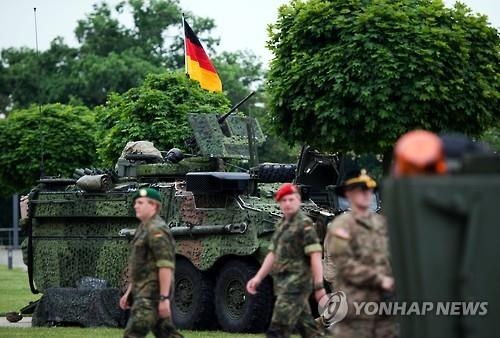 전범국 獨 병력증강에 美·유럽 '환영'…러시아·IS가 원인 - 2