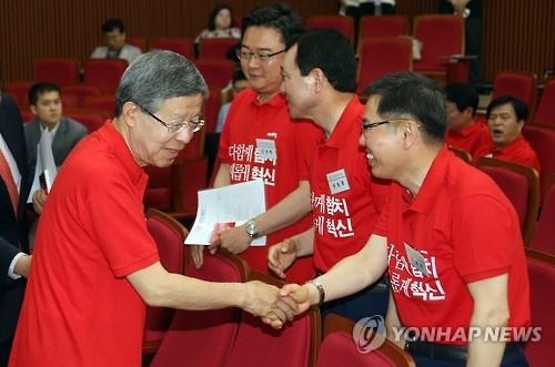與 연찬회, 상임위 '밥그릇 다툼'에 혁신 실종(종합) - 2