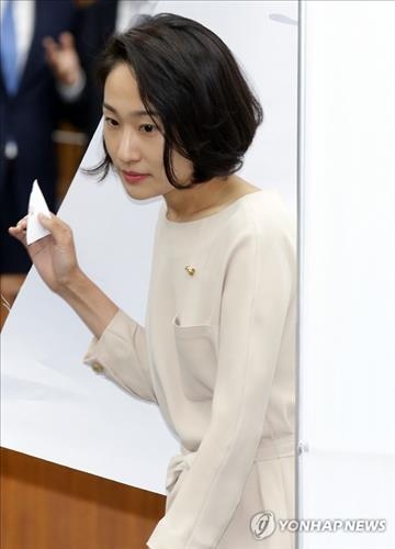 '리베이트 의혹' 최연소 의원 김수민, 비례 공천 어떻게 - 2