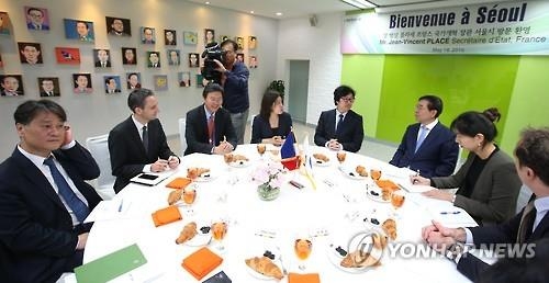 박원순 시장 카드내역 보니…단골 음식점은 '구내식당' - 2