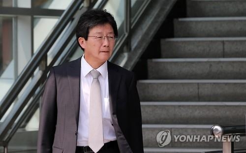 與 친박계 내일 다시 회동…"의총 열어 鄭 사과해야" - 2