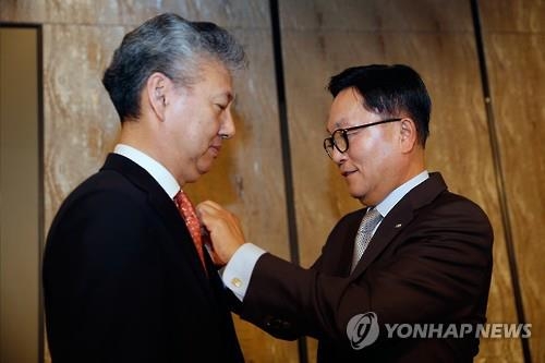 미래에셋 증권·대우, 내달 정부에 합병인가 신청 - 2