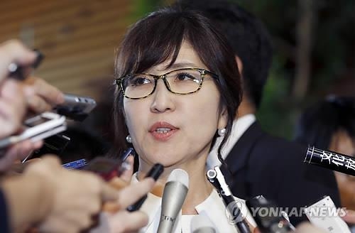 日 여성방위상 '강성우익' 성향 주목…주변국과 마찰 예고 - 2