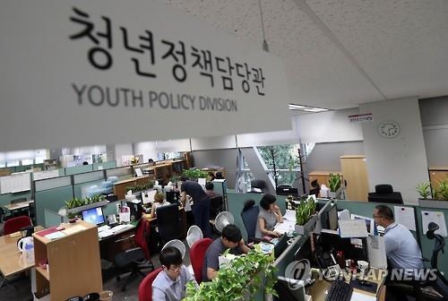 서울시 청년수당 무자격자가 받았다면…"약정 따라 환수" - 2