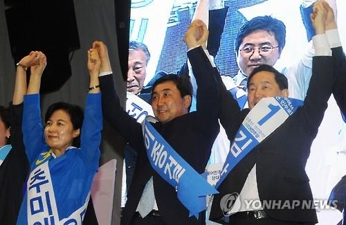 "우리는 東進" 더민주 당권주자 PK 속으로…文心향배 설왕설래 - 2