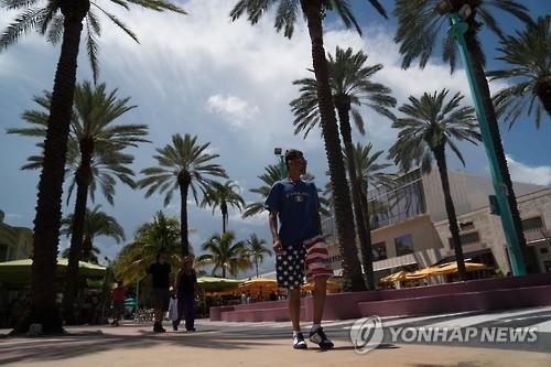 美 휩쓰는 지카 공포…마이애미 임신부들 '자진 감금' - 2