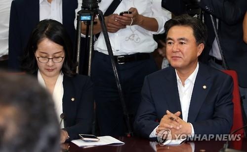 김태흠, "4급이상 공무원부터 적용" 김영란법 개정안 발의 - 2