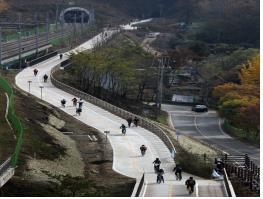 남한강 자전거 길 모습[경기도 제공]
