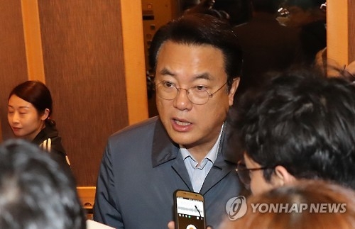 정진석 "이정현, 당현실 냉정하게 봐야…물러나는게 좋다" - 1