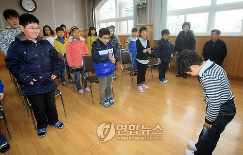 '나홀로 입학식'