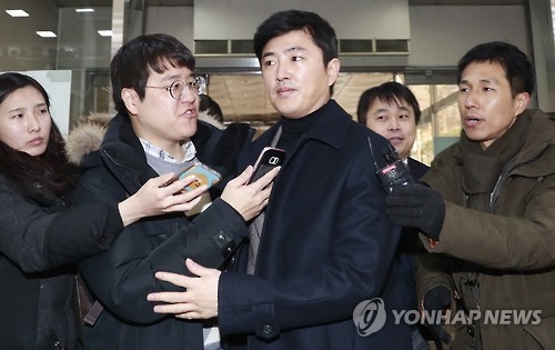 '묵묵부답' 고영태