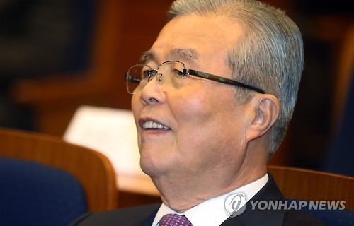 김종인, 文에 "일자리 그런식으로 해결안돼, 재원은 뭘로 충당?" - 1