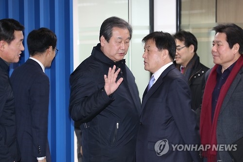 바른정당 '끝장토론'…자성론 봇물·연대론은 미봉(종합) - 2