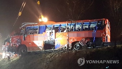 OT버스 블랙박스에 사고 안찍혔다… 원인 규명 길어질 듯 - 1
