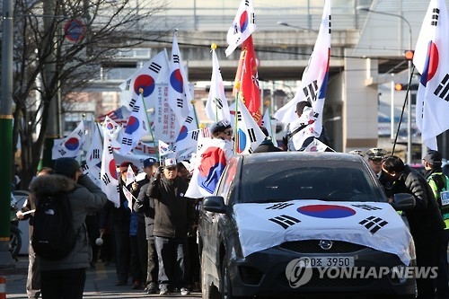 朴대통령, '탄핵반대' 박사모 응원편지에 "진심으로 고맙다" - 2