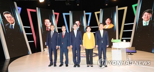 대선후보, 마지막 TV토론서 '패권·적폐·탈당' 설전 - 1