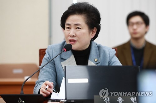 安 찬조연설 나선 신용현 "安 허세없이 진심 이야기하는 사람" - 1