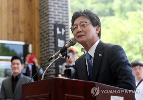유승민 "위안부합의 반드시 재협상…안되면 파기해야" - 1