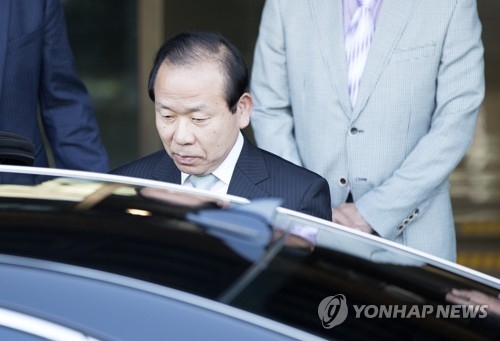 곽상도 "김이수, 5·18 시민군 처벌…헌재소장 인선 납득안돼" - 1