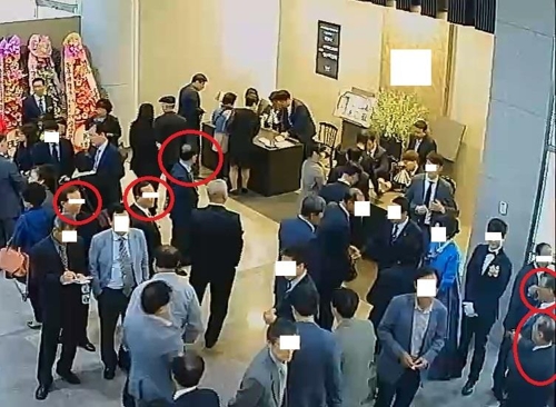 '부장님' 부르던 하객들 알고보니 결혼식 답례금 절도범 - 2