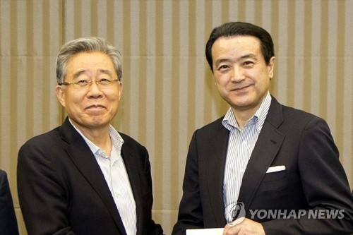 강원랜드 함승희(왼쪽) 대표와 일본 민진당 에다 겐지 대표대행