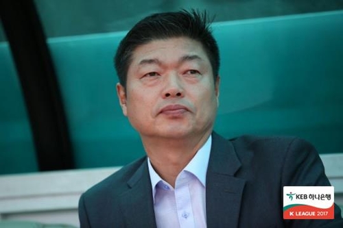 K리그 챌린지 15경기 무패 행진을 지휘하는 김종부 경남FC 감독