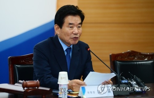 국정委, 與중진과 회동…"적폐청산 더 힘있게" 주문 나와 - 1