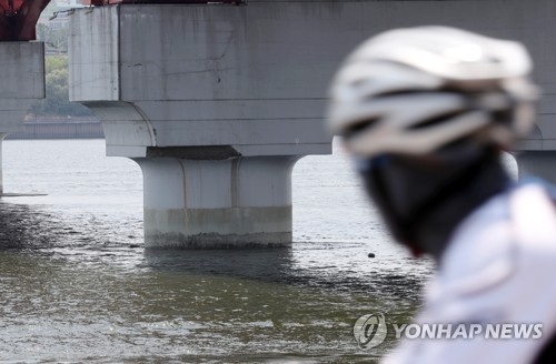 파손된 성산대교 교각