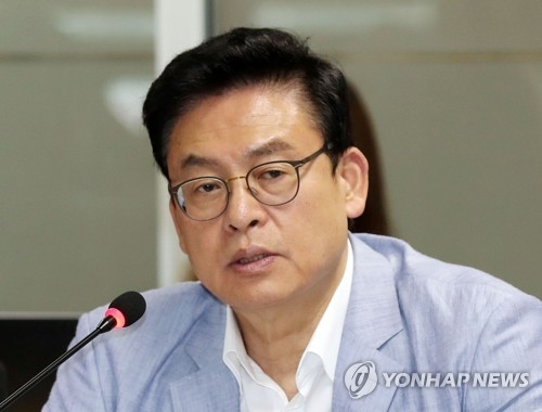 정우택 "운영위 20일 검토…靑 민정·인사수석 출석시켜야" - 1