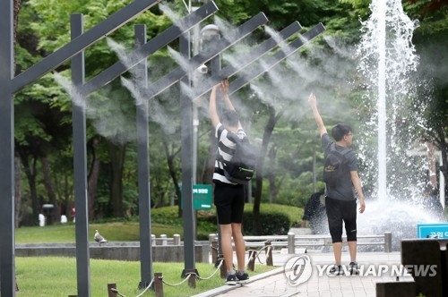 '더위야 물러가라'
